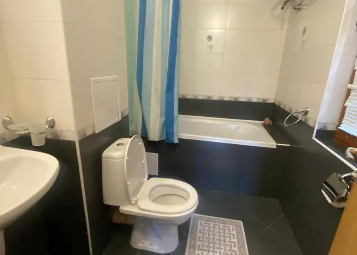 Lavish, Poolside 2 Bed At Garden Of Eden Apartman Szveti Vlasz